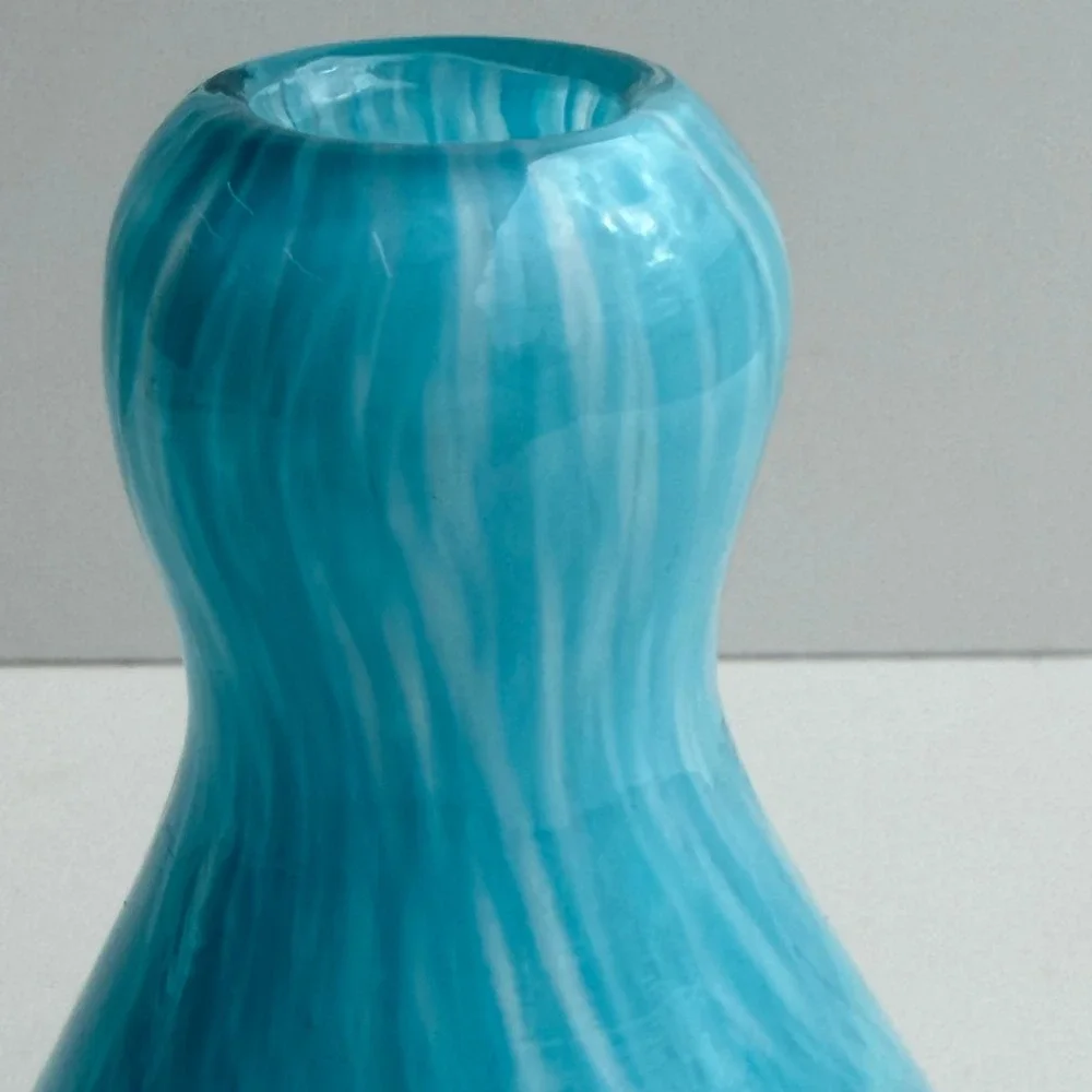 Vintage Hand Blown Glass Swirl Pear Bulb‎ Vase Blue Coastal Beach Art Deco 4